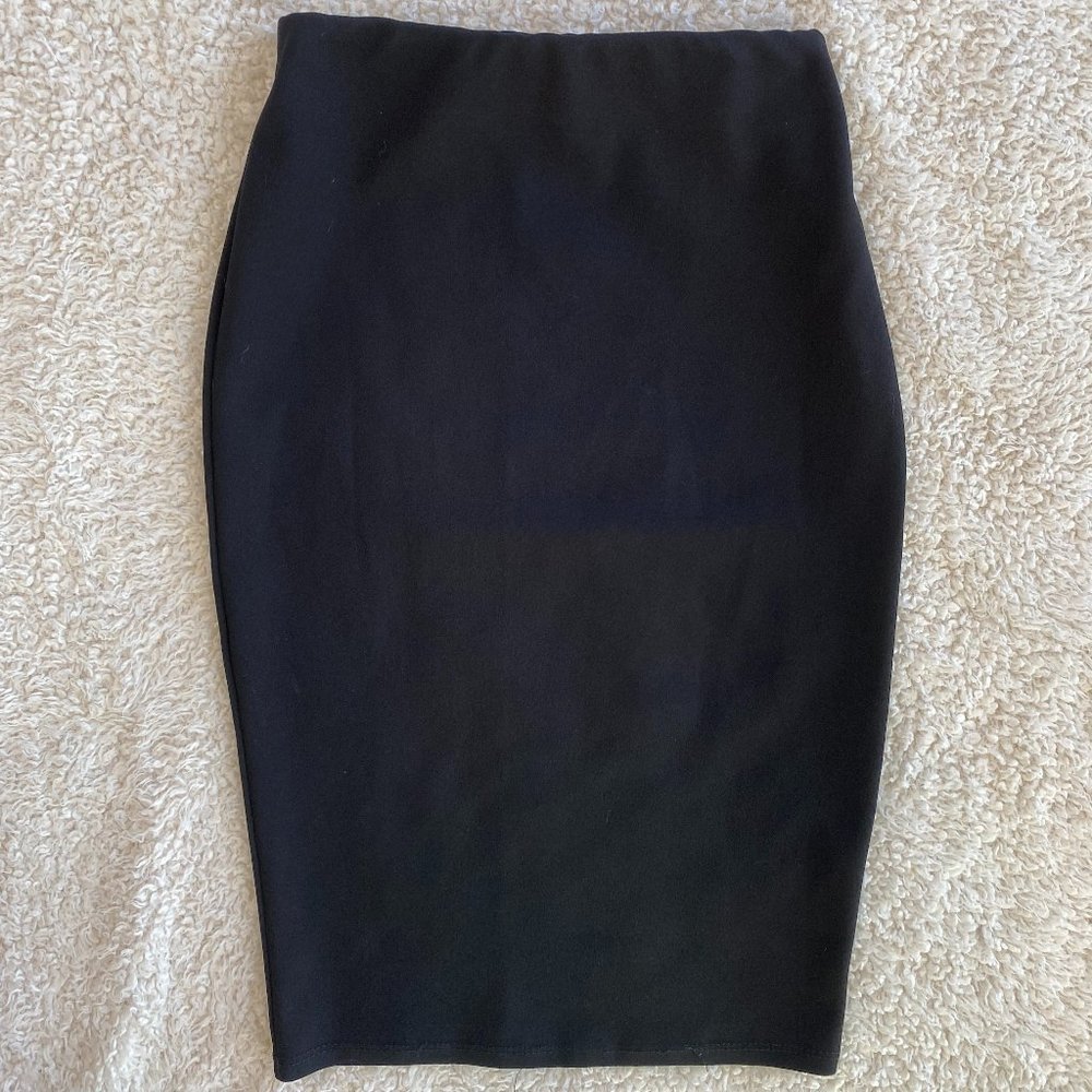 BLACK PENCIL SKIRT